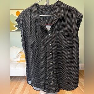 Jachs Girlfriend Black Polka Dot Cap-Sleeve Button Front Top